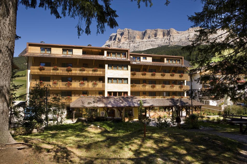Hotel La Villa Bagian luar foto