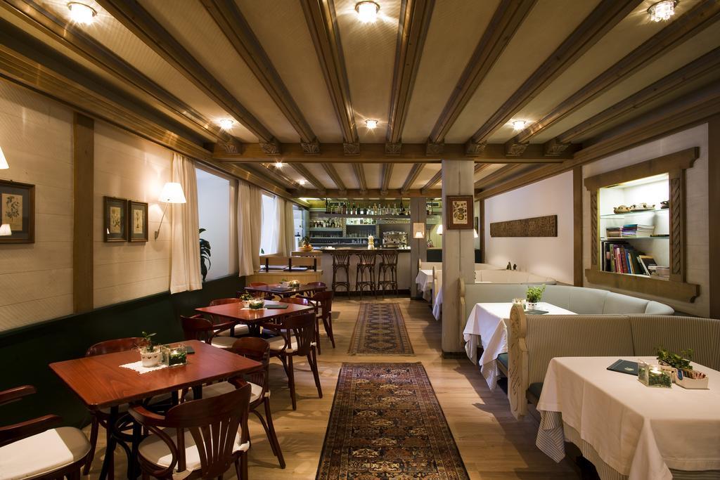 Hotel La Villa Bagian luar foto