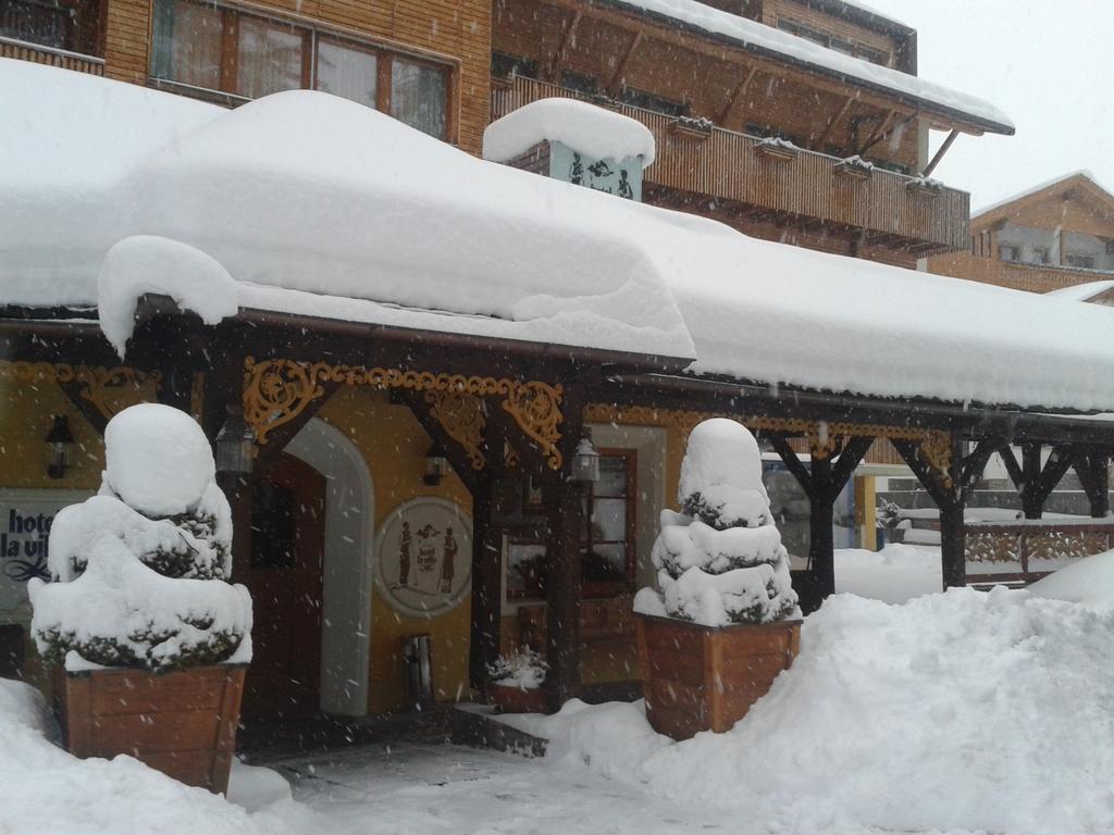Hotel La Villa Bagian luar foto